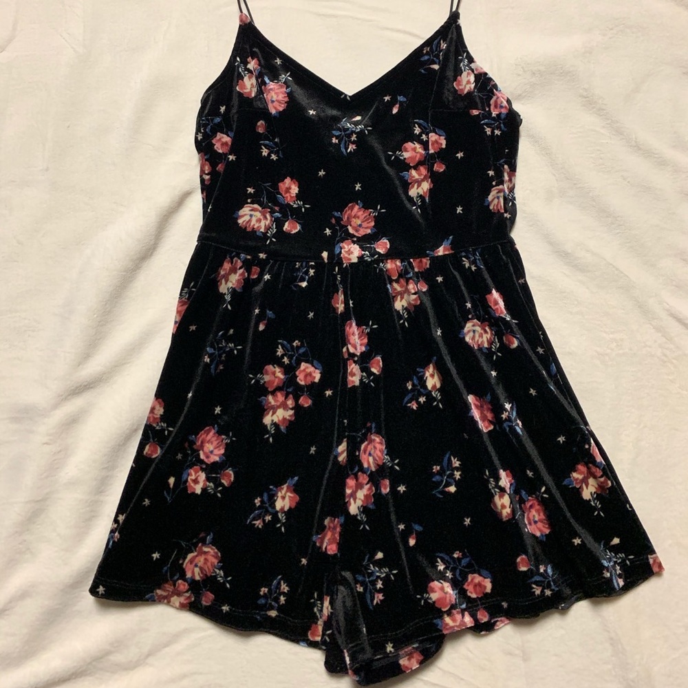 Floral Romper size 4